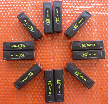 Dispositivo di protezione contro le sovratensioni da 48 V connessione RJ-45 Cat6 per il montaggio del terminale della graffetta di messa a terra